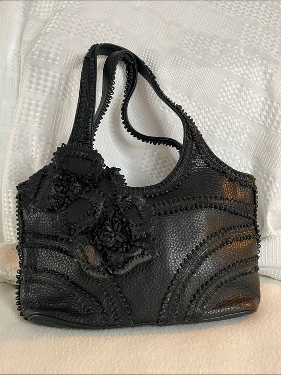 Isabella Fiore Handbags - Isabella Fiore Black Pebbled Leather floral appliqué Satchel Y2K Shoulder Bag